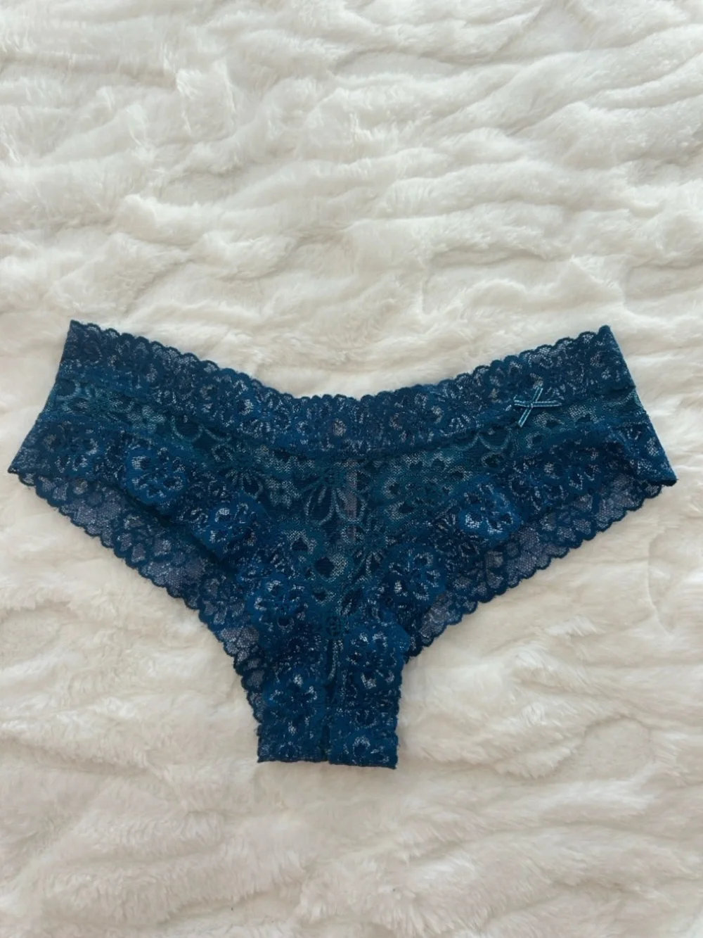 Victoria’s Secret Cheeky Lace Panty S
